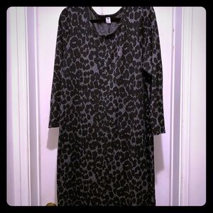 Old Navy black and gray leopard knit jersey dress.